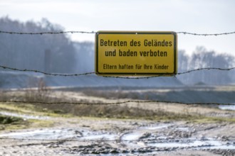 Sign with inscription Entering the site and bathing prohibited, Münsterland, North