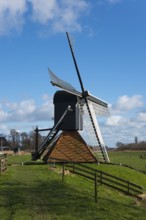 Grit mill for drainage, Goengahuizen, Goëngahuizen, Goaiïngahuzen, Friesland, Fryslân, Netherlands,