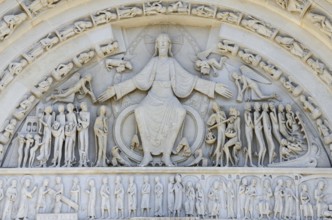 Tympanum of the early Gothic basilica of Sainte-Marie-Madeleine, Last Judgement, Vézelay, Yonne