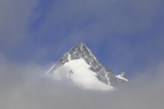 Grossglockner, Großglockner (3798 m), highest mountain in Austria in the Hohe Tauern National Park,