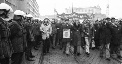 Demonstrations from 1-5 April 1975 in the centre of Hanover, which became traditional under the