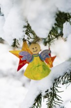 Snowy angel figures, Glottertal, Black Forest, Baden-Württemberg, Germany, Europe