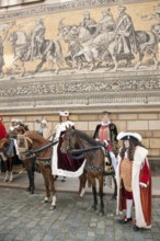 Living procession of princes at the Fürstenzug in Dresden