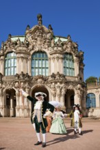 Baroque performers in the Zwinger, the tradition of past festivities and court ceremonies at the