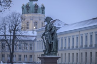 Winter, Monument to Frederick the Great, New Wing, Charlottenburg Palace, Spandauer Damm,