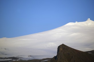 Snow and ice-covered peaks, untouched landscapes, snæfellsjökull National Park, Jules Verne's