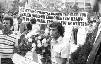 Silent march of Turks, occasion was the murder of trade union leader Kemal Tuerkler in Istanbul. 24