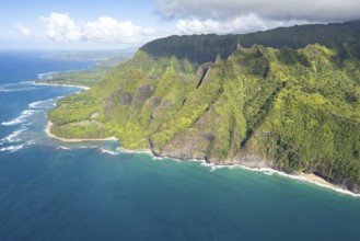 Aerial view Haena Beach, Tunnels Beach, Kepuhi Beach, Kauai, Hawaii, USA, North America