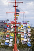 Flagpole on the Mühlenweide, on the Rhine, 38 metre high faithful replica of the mast of a