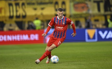 Adrian Beck 1. FC Heidenheim 1846 FCH (21) Action on the ball Voith-Arena, Heidenheim,