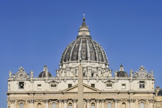 Cathedral, St Peter, St Peter's Basilica, Vatican palaces, St Peter's Square, Vatican, Rome, Lazio,