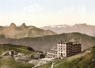 Rochers de Naye Grand Hotel und Eisenbahn, Genfer See, Schweiz, Historic, digitally restored