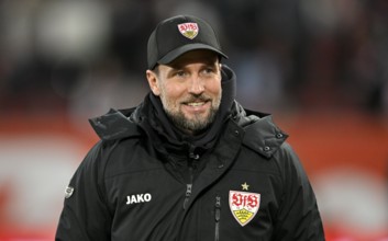 Coach Sebastian Hoeneß VfB Stuttgart portrait smiling WWK Arena, Augsburg, Bavaria, Germany, Europe