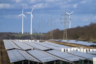 20 MW peak solar park on recultivated opencast mining areas at the Garzweiler opencast lignite