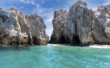 Los Cabos, Mexico, boat trip around scenic Arch of Cabo San Lucas, Playa Amantes, Playa del