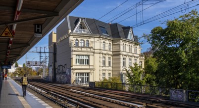 Tiergarten S-Bahn station with local and long-distance trains, Berlin, Germany, Europe