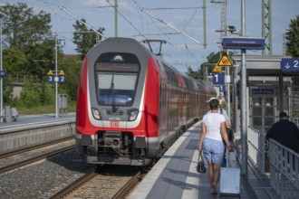 Regional train arriving at Hassfurt station, Lower Franconia, Bavaria, Germany, Europe