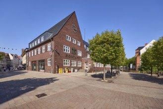 Post office at the intersection of the Lange Straße pedestrian zone with Steege in Bad Salzuflen,