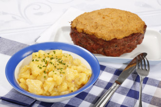 Swabian cuisine, Stuttgarter Leberkäs in a horseradish-mustard coating, Swabian potato salad,