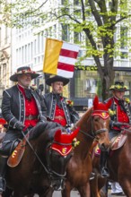 Parade of historically costumed guild members, Wollishofen Guild, Sechseläuten or Sächsilüüte,