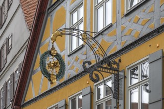 Nose sign of the Hotel Goldene Rose, Marktplatz 4, Dinkelsbühl, Bavaria, Germany, Europe