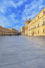 Piazza Duomo, Ortygia, Syracuse, Sicily, Italy, Europe