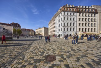 City centre, QF Passage shopping centre, general architecture, pedestrian zone, people as