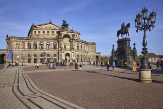 Semperoper, Dresden State Opera House, Neo-Renaissance architectural style, equestrian statue of