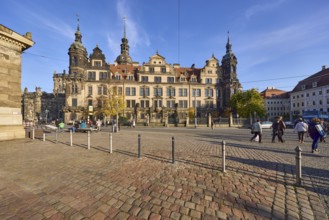 Residential Palace, architectural styles Renaissance and Neo-Renaissance, tram stop Theaterplatz,