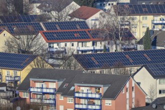 Bottrop, North Rhine-Westphalia, Germany, solar housing estate, apartment blocks with solar roofs,