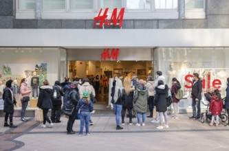 Essen, North Rhine-Westphalia, Germany - Retail in times of the corona pandemic during the second