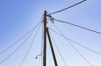 Old electricity pylon with many lines, Kissamos, West Crete, Crete, Greece, Europe