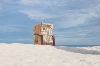 Single beach chair, white sand on the Baltic Sea, Prerow, Mecklenburg-Vorpommern, Germany, Europe