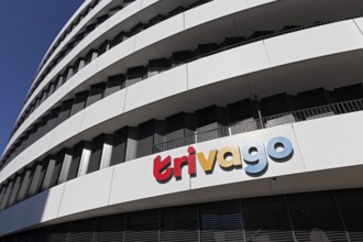 Headquarters of the hotel search engine trivago, lettering on the building, Düsseldorf Media