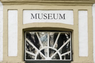 Museum, general, neutral, sign, notice, lettering, facade, building, culture, history