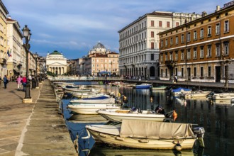 Commercial and residential houses of old families on the Grand Canal in the heart of Borgo