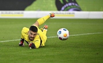 Goalkeeper Fabian Bredlow VfB Stuttgart (01) Action MHPArena, MHP Arena Stuttgart,