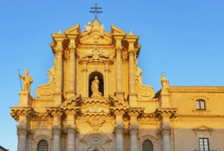 Syracuse Cathedral facade, Ortygia, Syracuse, Sicily, Italy, Europe