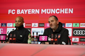 Press Conference PK Coach Coach Vincent Kompany FC Bayern Munich FCB Coach Coach Frank Schmidt 1.