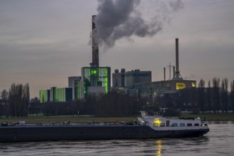 The Lausward combined heat and power plant in Düsseldorf, gas and steam turbine power plant,