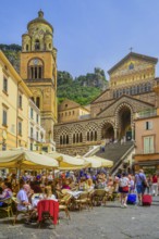 Street café on the cathedral square with the cathedral in the historic centre, Amalfi, Amalfi