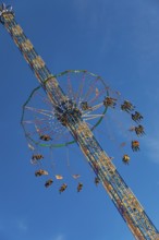 Kettenflieger Bayern Tower, chain carousel in motion, Oktoberfest, Festwiese, Theresienwiese,