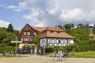 Friedrich Wieck Straße, Winery, Fährgut, August Böckstiegel Room, in the foreground the