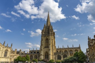 The university church Church of St Mary the Virgin at dusk, Oxford, Oxfordshire, England, Great