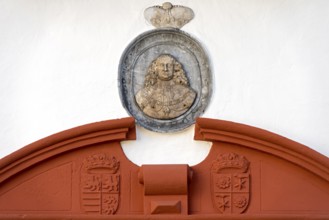 Relief, medallion and coat of arms of Johann Ludwig Prince of Nassau-Hadamar and Ursula zur Lippe,