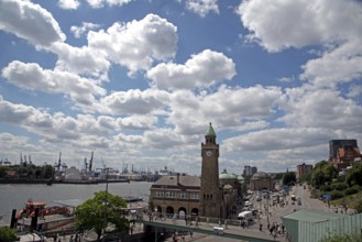 Europe, Germany, Hanseatic city of Hamburg, Landungsbrücken station, view to the glass tower, Elbe,