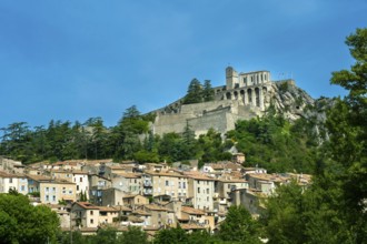 Sisteron. View of the city at the foot of the Citadel. Alpes-de-Haute-Provence. Provence-Alpes-Côte