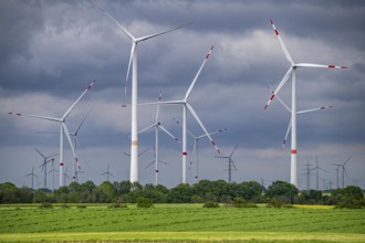 Wind farm east of Geilenkirchen, dark storm clouds, strong wind, North Rhine-Westphalia, Germany,