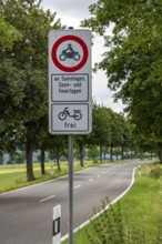 Prohibition sign, driving bans for motorbikes on weekends and public holidays, Eifel, Steckenborn,