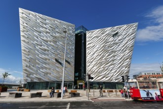 Titanic Belfast Visitor Centre, museum, modern architecture, architect Eric Kuhne, Titanic Quarter,